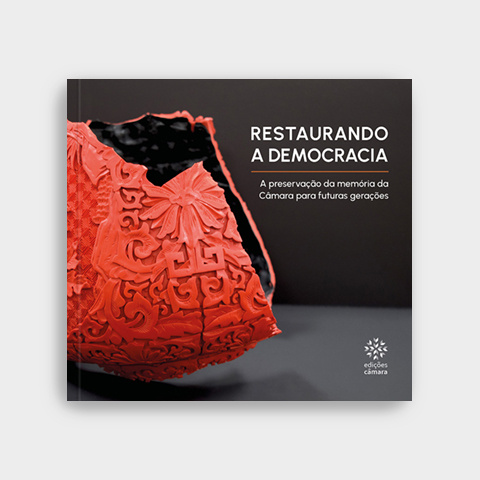 Restaurando a Democracia